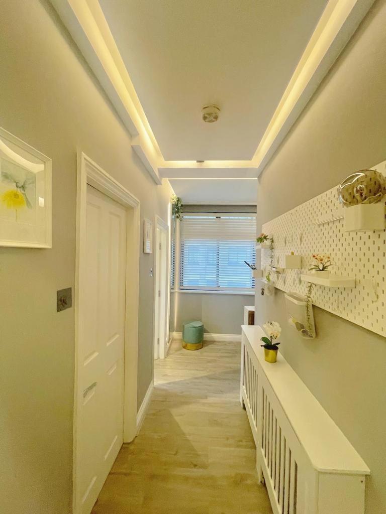 Stylish, Fully Equipped Central Apartment Beside Hyde Park Лондон Екстериор снимка
